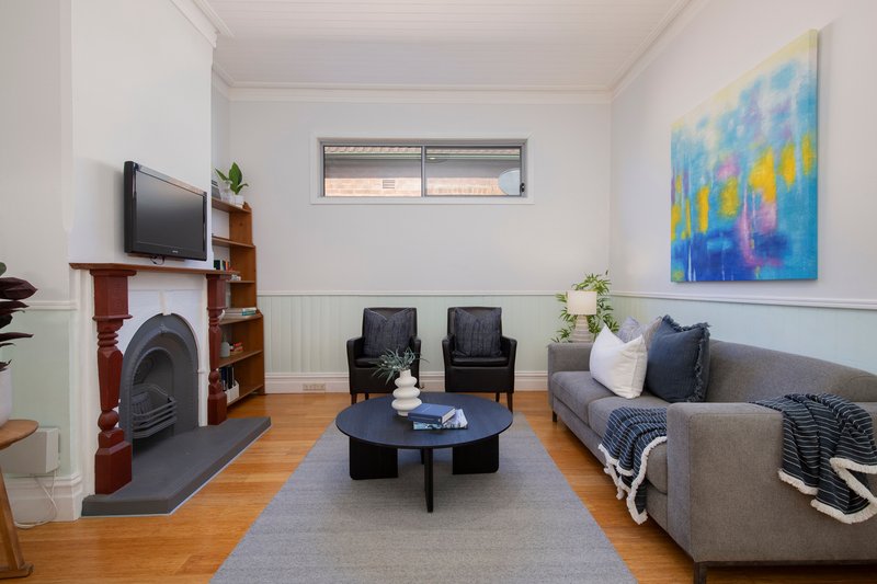 Photo - 48 Gordon Avenue, Hamilton NSW 2303 - Image 3