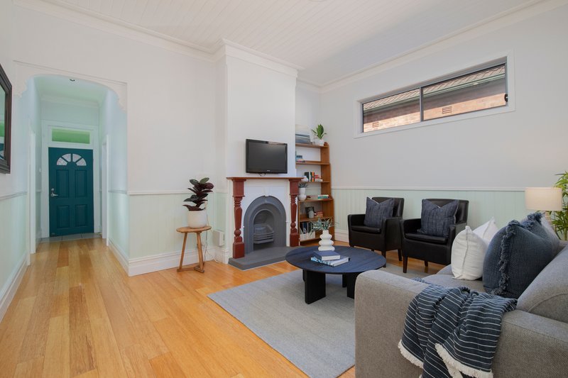 Photo - 48 Gordon Avenue, Hamilton NSW 2303 - Image 4