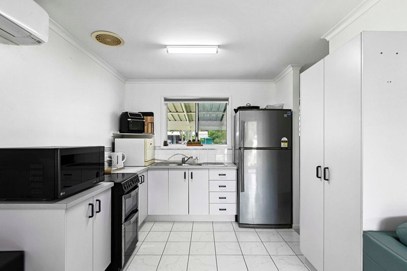 Photo - 48 Green Acres Road, Dundowran QLD 4655 - Image 20