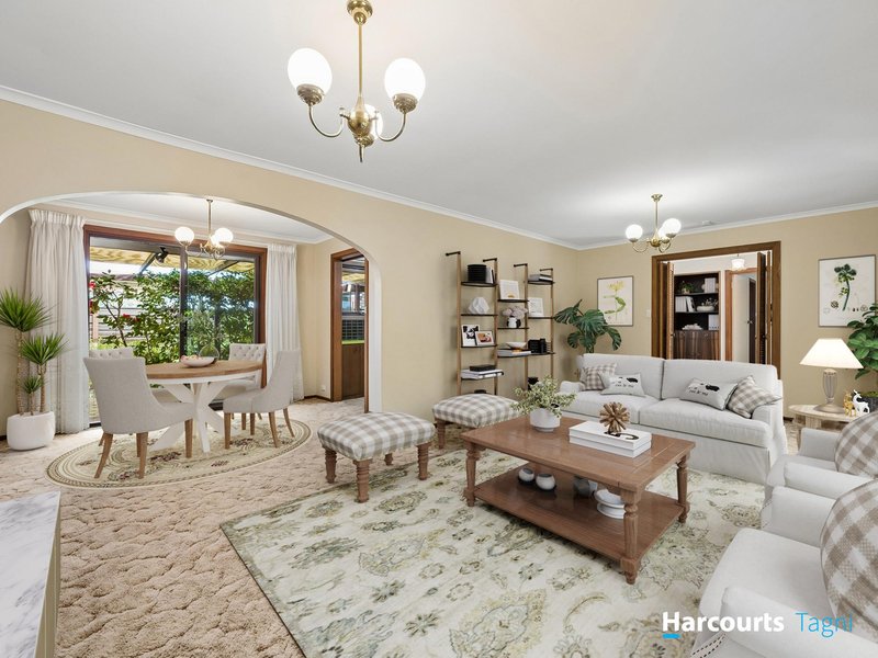 Photo - 48 Hamilton Crescent, Aberfoyle Park SA 5159 - Image 5