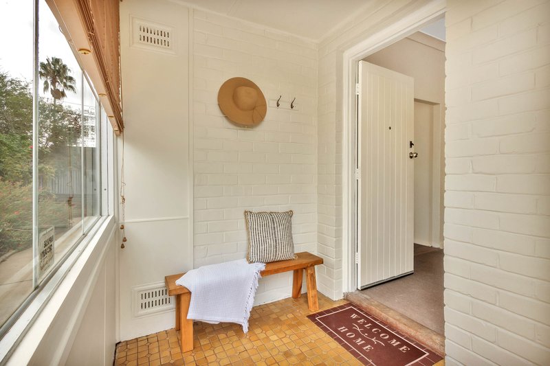 Photo - 48 Hatch Street, Nuriootpa SA 5355 - Image 3
