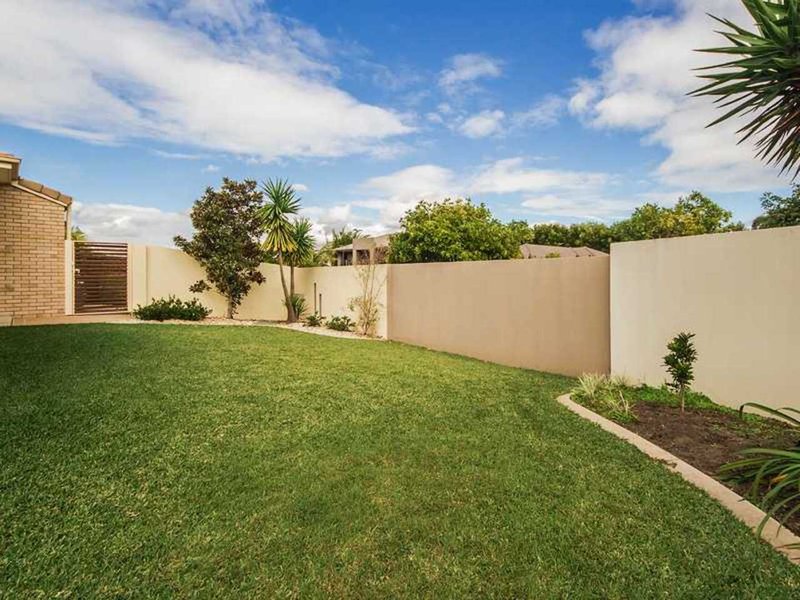 Photo - 48 Heights Drive, Robina QLD 4226 - Image 4