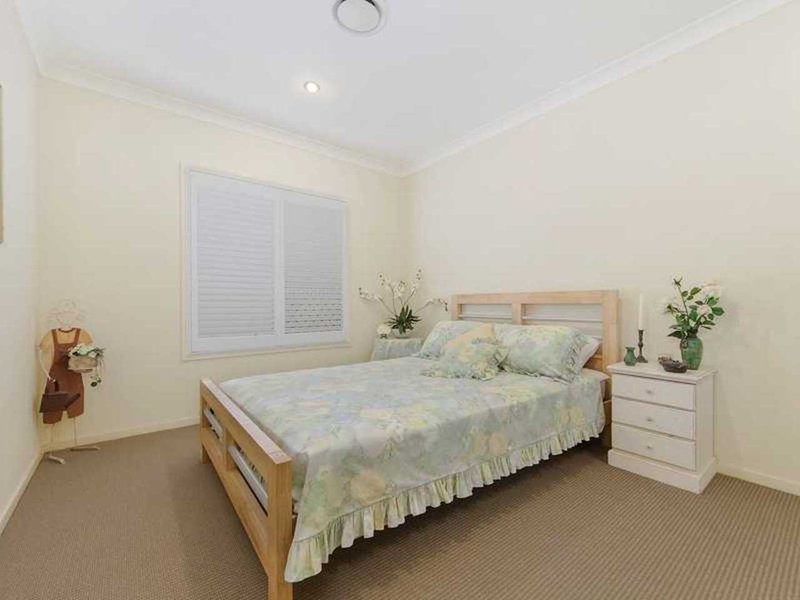 Photo - 48 Heights Drive, Robina QLD 4226 - Image 11