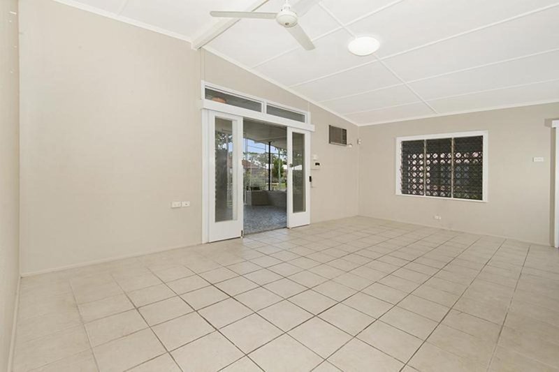 Photo - 48 Hodel Street, Rosslea QLD 4812 - Image 4