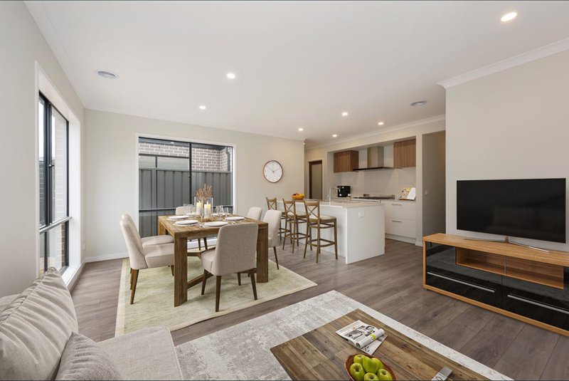 Photo - 48 Honeypot Circuit, Mickleham VIC 3064 - Image 2