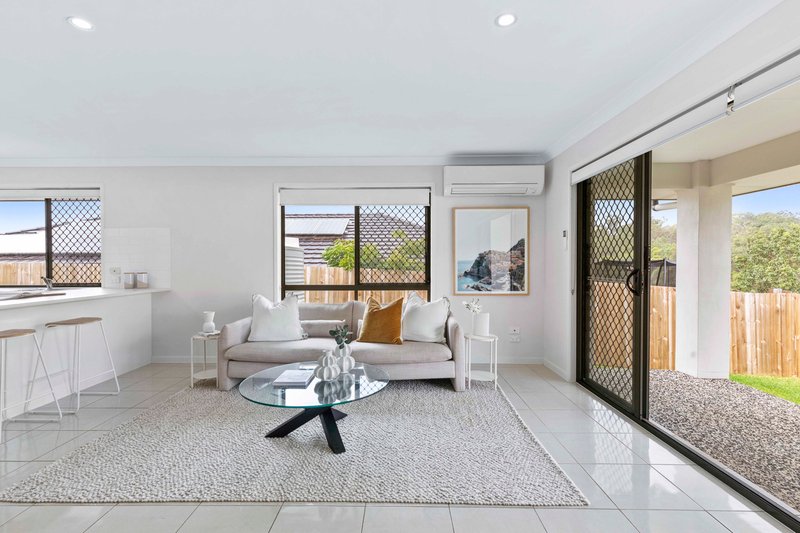 Photo - 48 Hume Circuit, Warner QLD 4500 - Image 10