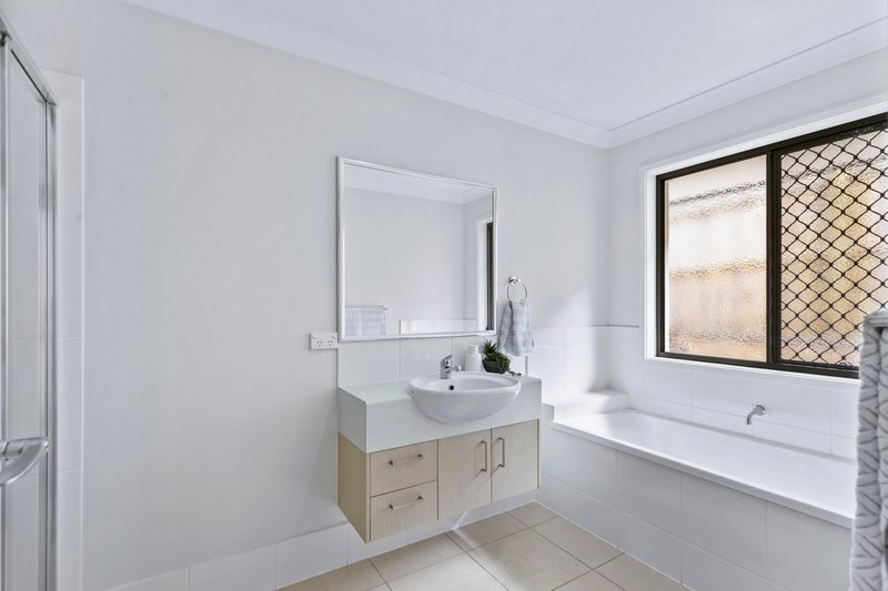 Photo - 48 Hume Circuit, Warner QLD 4500 - Image 17