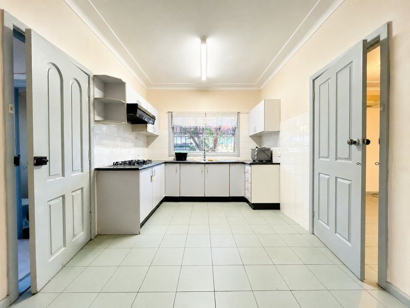Photo - 48 Huon Street, Cabramatta NSW 2166 - Image 3
