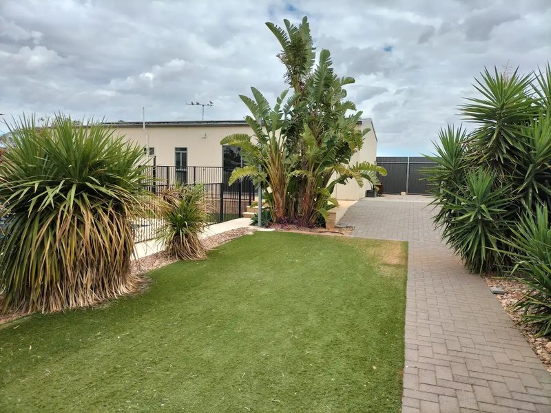 Photo - 48 Hurcombe Crescent, Port Augusta West SA 5700 - Image 13