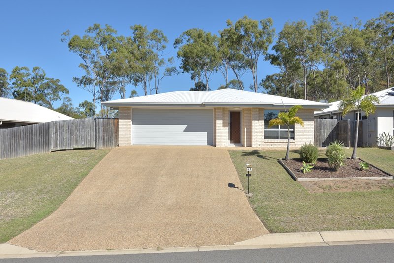 Photo - 48 Iris Road, Kirkwood QLD 4680 - Image 1