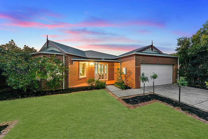 48 Jacaranda Drive, Taylors Hill VIC 3037