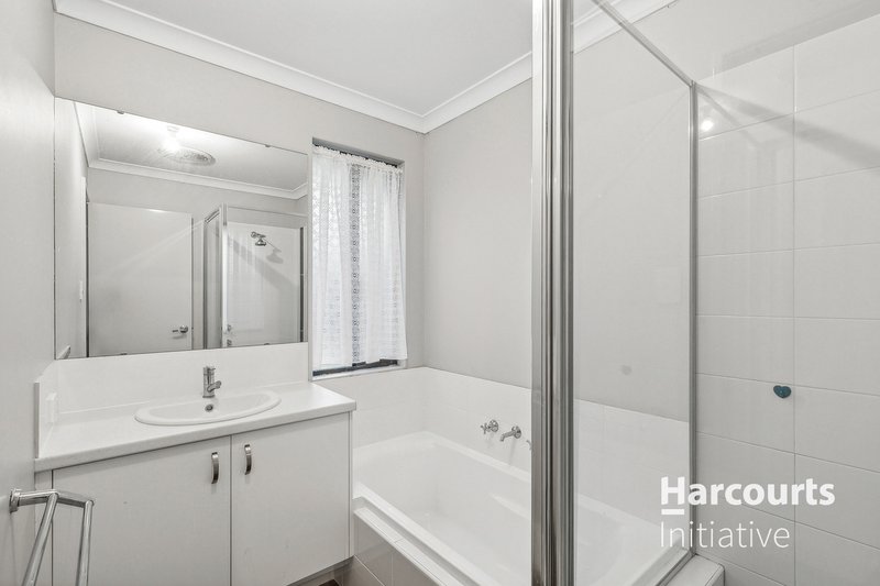 Photo - 48 Janselling Avenue, Ellenbrook WA 6069 - Image 16