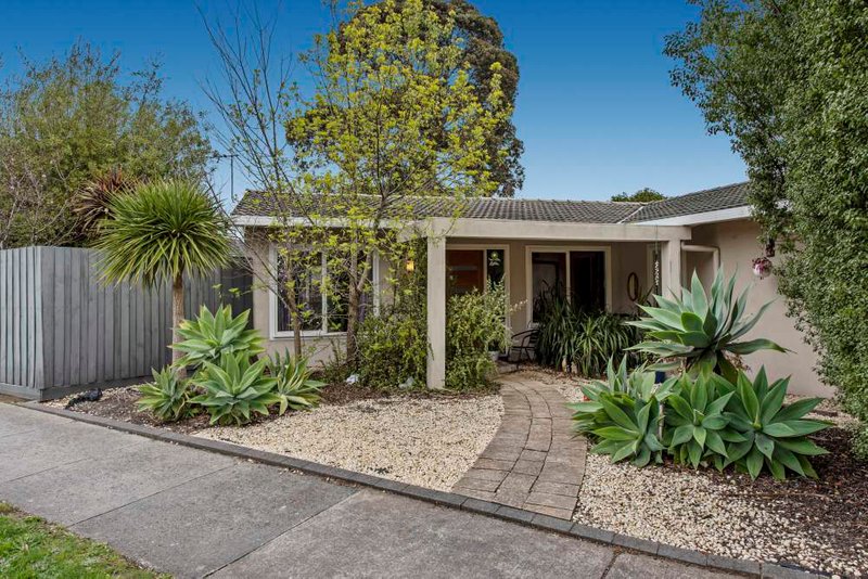 48 Johnson Drive, Ferntree Gully VIC 3156