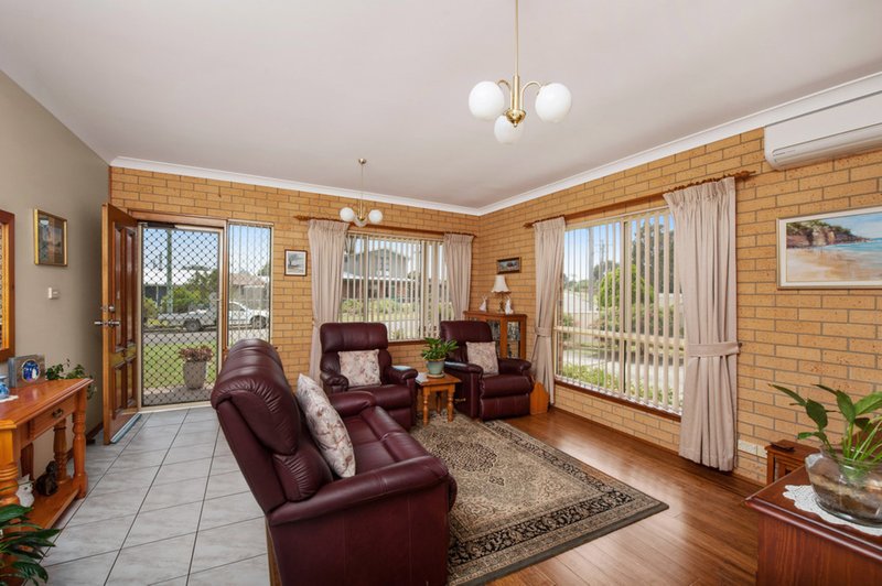 Photo - 48 Jubilee Avenue, Ulladulla NSW 2539 - Image 3