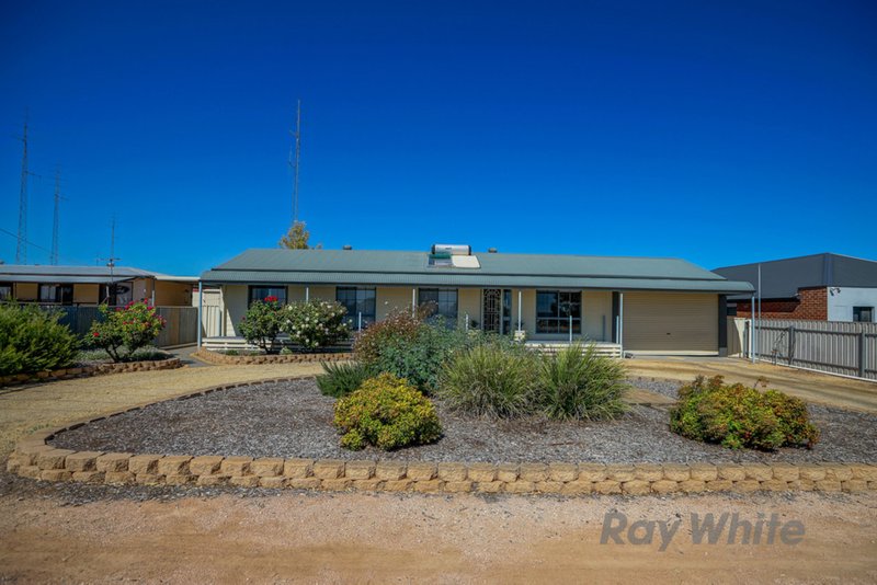 Photo - 48 Kadina Road, Wallaroo SA 5556 - Image 2