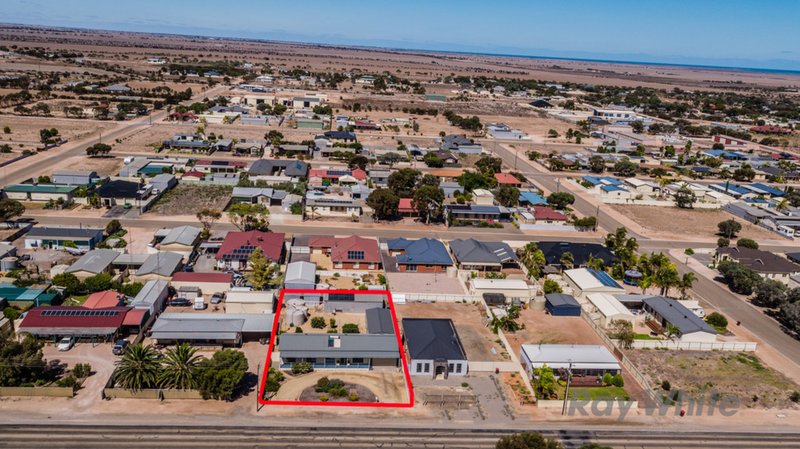 Photo - 48 Kadina Road, Wallaroo SA 5556 - Image 16