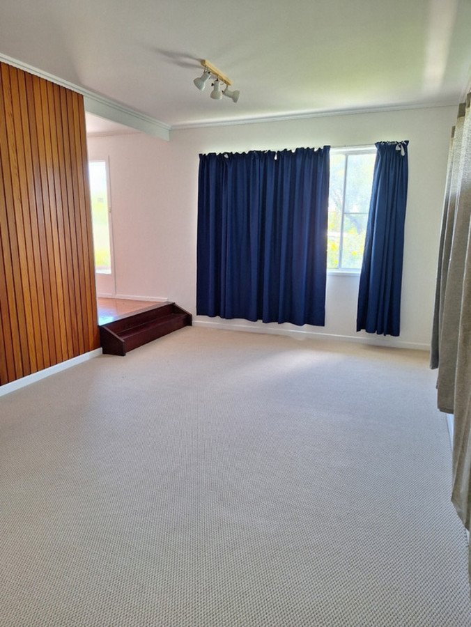 Photo - 48 Kalimna Drive, Clontarf QLD 4019 - Image 5