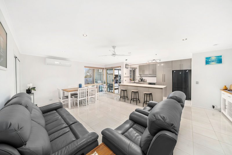 Photo - 48 Kate Avenue, Deception Bay QLD 4508 - Image 6