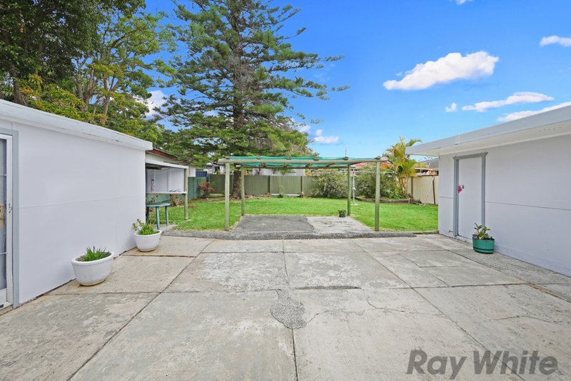 Photo - 48 Kobada Avenue, Buff Point NSW 2262 - Image 3