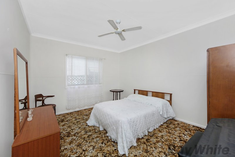 Photo - 48 Kobada Avenue, Buff Point NSW 2262 - Image 8