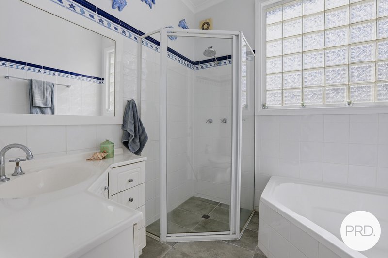 Photo - 48 Lakelands Drive, Dapto NSW 2530 - Image 8