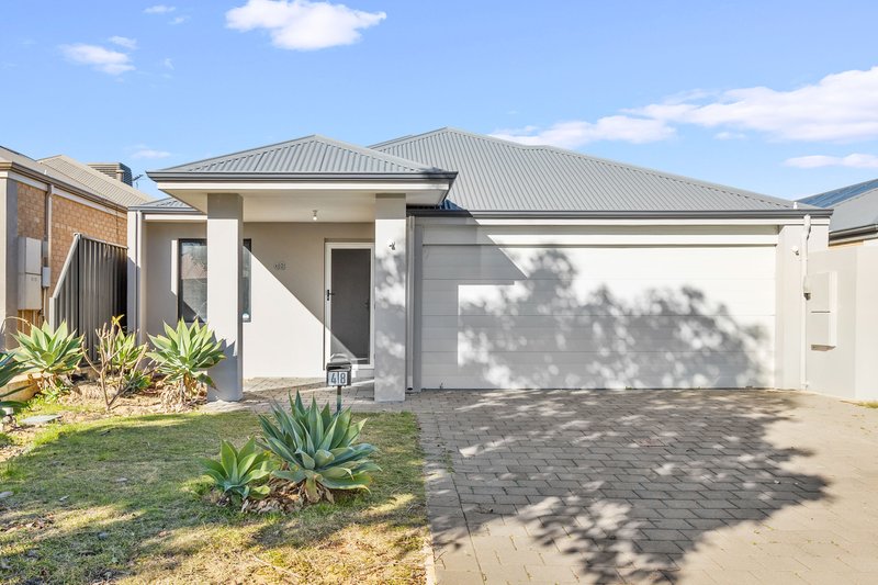 Photo - 48 Leschenault Loop, Banksia Grove WA 6031 - Image 1