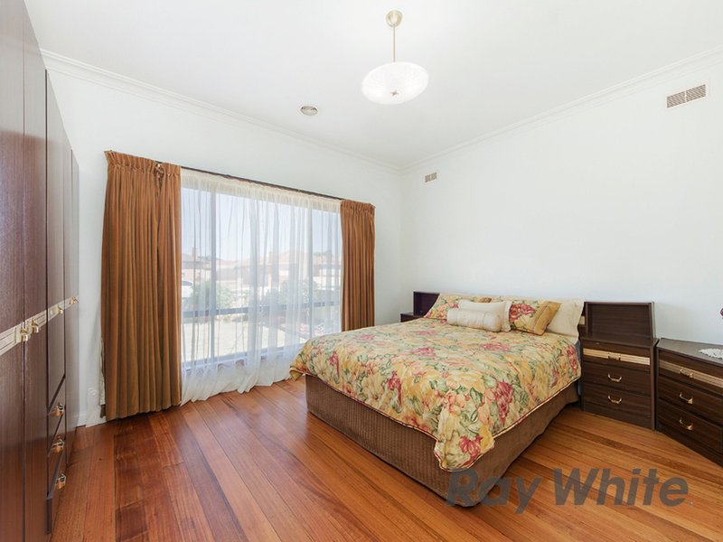 Photo - 48 Leslie Street, St Albans VIC 3021 - Image 7