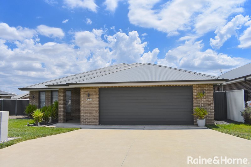 Photo - 48 Lew Avenue, Eglinton NSW 2795 - Image 3