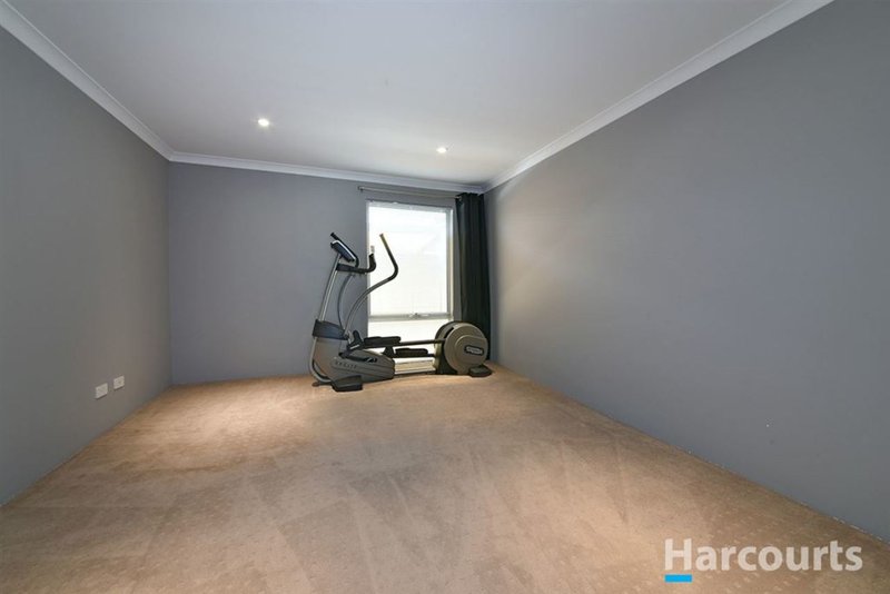 Photo - 48 Liriope Parkway, Sinagra WA 6065 - Image 4