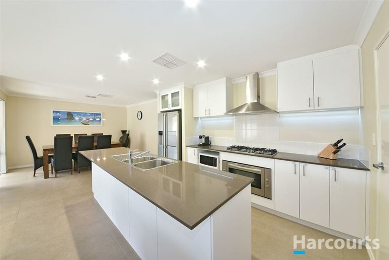 Photo - 48 Liriope Parkway, Sinagra WA 6065 - Image 8