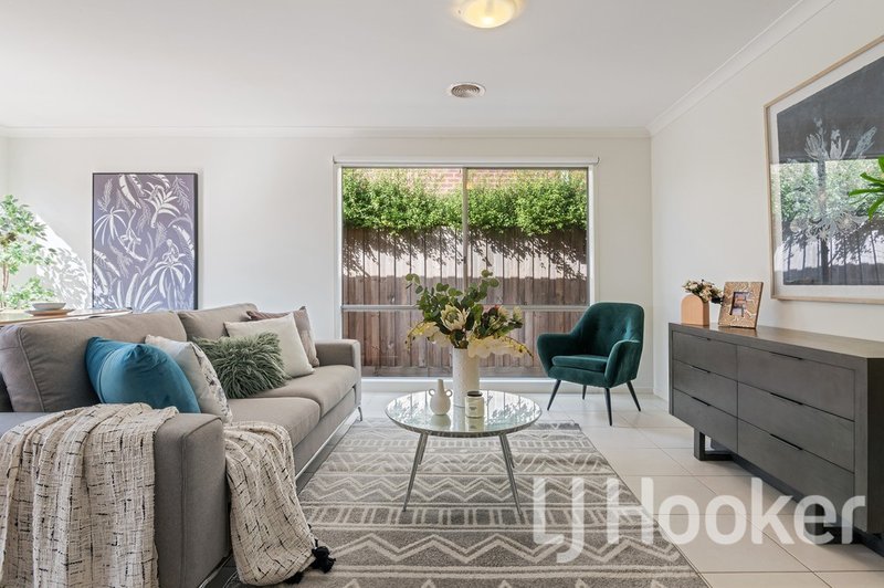 Photo - 48 London Crescent, Narre Warren VIC 3805 - Image 3