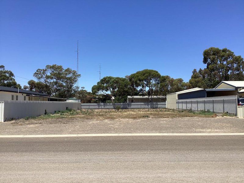 48 ( Lot 13 ) East Terrace, Wallaroo SA 5556