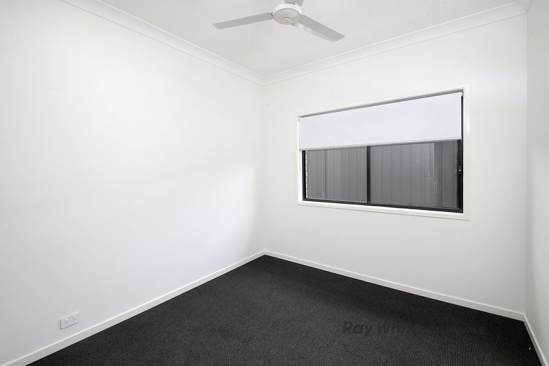 Photo - 48 Majestic Place, Runcorn QLD 4113 - Image 16