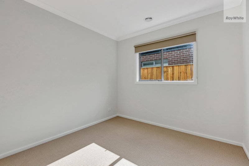 Photo - 48 Mallaig Drive, Beveridge VIC 3753 - Image 8