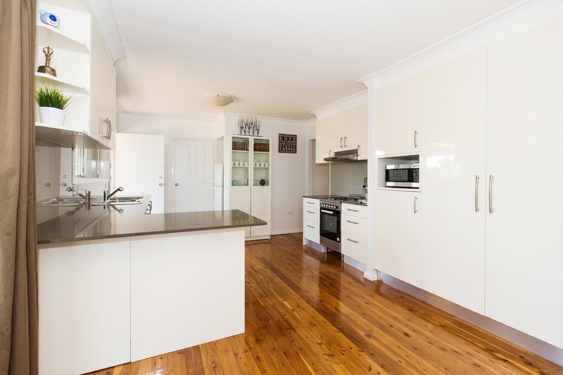 Photo - 48 Manahan Street, Condell Park NSW 2200 - Image 3