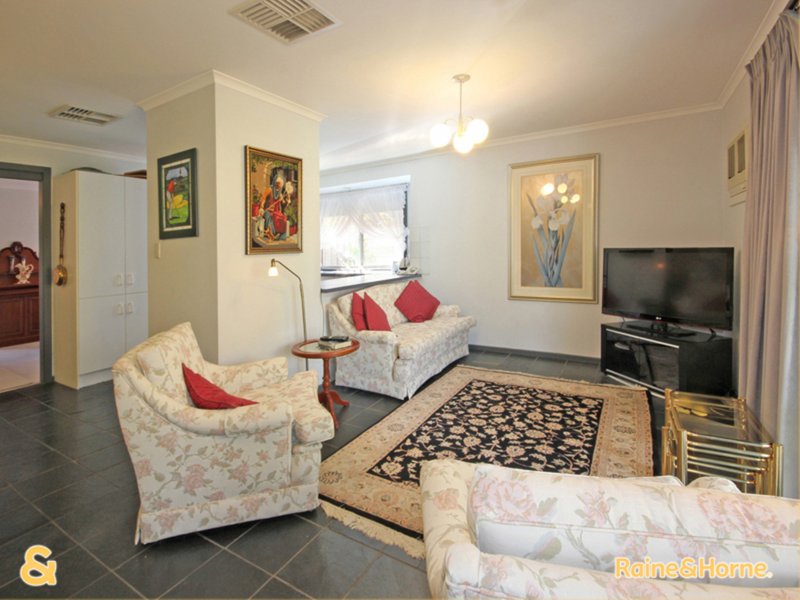 Photo - 48 Manning Road, Aberfoyle Park SA 5159 - Image 11