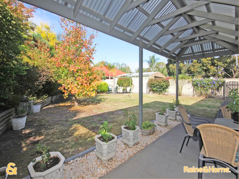 Photo - 48 Manning Road, Aberfoyle Park SA 5159 - Image 18