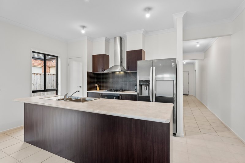 Photo - 48 Manor House Drive, Epping VIC 3076 - Image 2