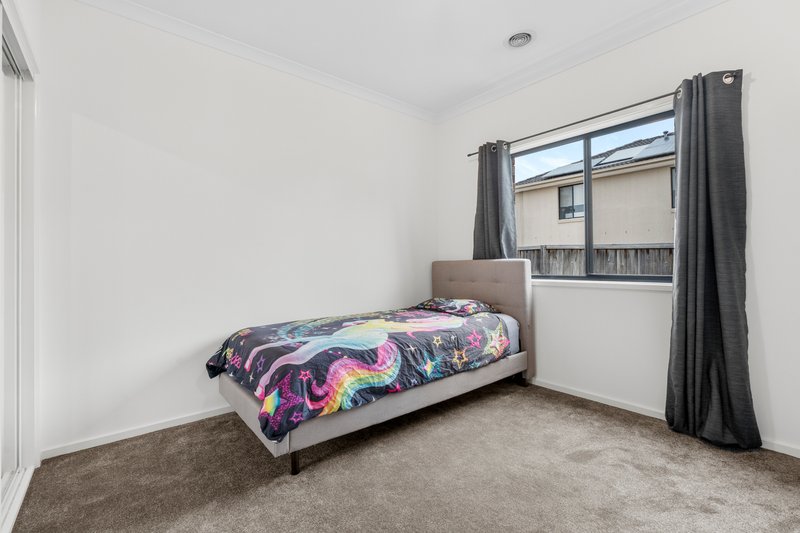 Photo - 48 Manor House Drive, Epping VIC 3076 - Image 9