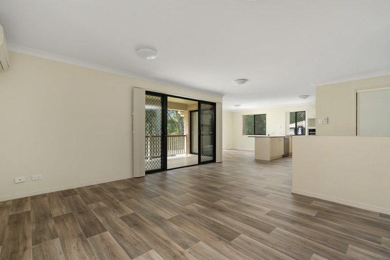 Photo - 48 Mayes Circuit, Caboolture QLD 4510 - Image 3