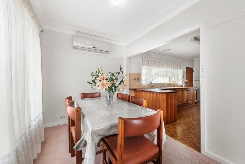 Photo - 48 Mccubbin Street, Burwood VIC 3125 - Image 4