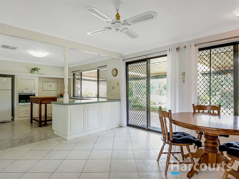 Photo - 48 Merrifield Circle, Leeming WA 6149 - Image 6