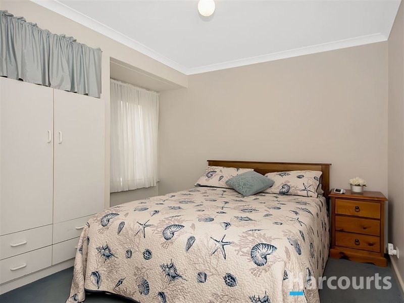 Photo - 48 Merrifield Circle, Leeming WA 6149 - Image 13