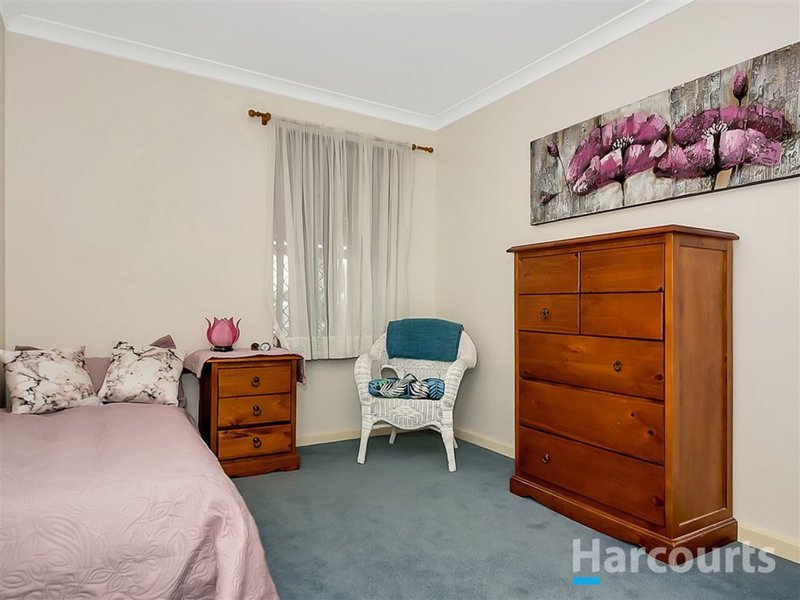 Photo - 48 Merrifield Circle, Leeming WA 6149 - Image 14