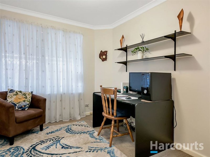 Photo - 48 Merrifield Circle, Leeming WA 6149 - Image 15