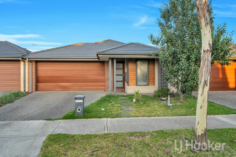 48 Merryfield Circuit, Williams Landing VIC 3027