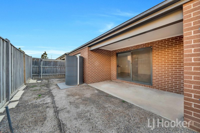 Photo - 48 Merryfield Circuit, Williams Landing VIC 3027 - Image 21