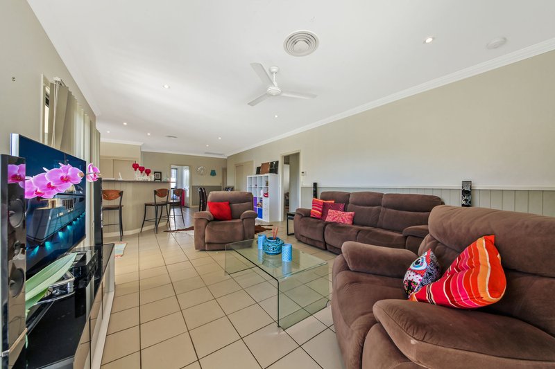 Photo - 48 Michael Avenue, Morayfield QLD 4506 - Image 6