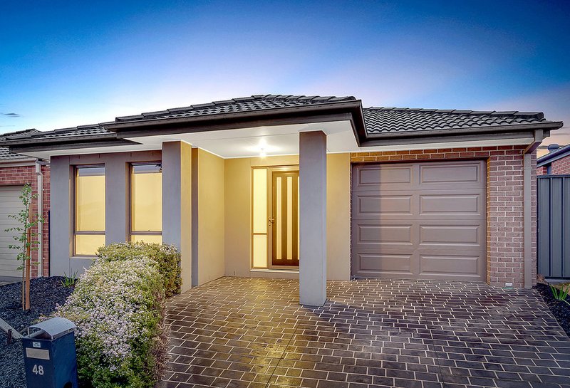 48 Moor Park Drive, Craigieburn VIC 3064