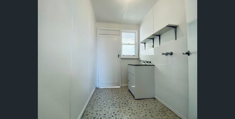 Photo - 48 Mountview Crescent, Tamworth NSW 2340 - Image 6